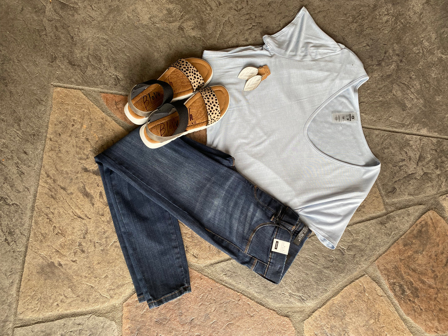 Mono B Tee