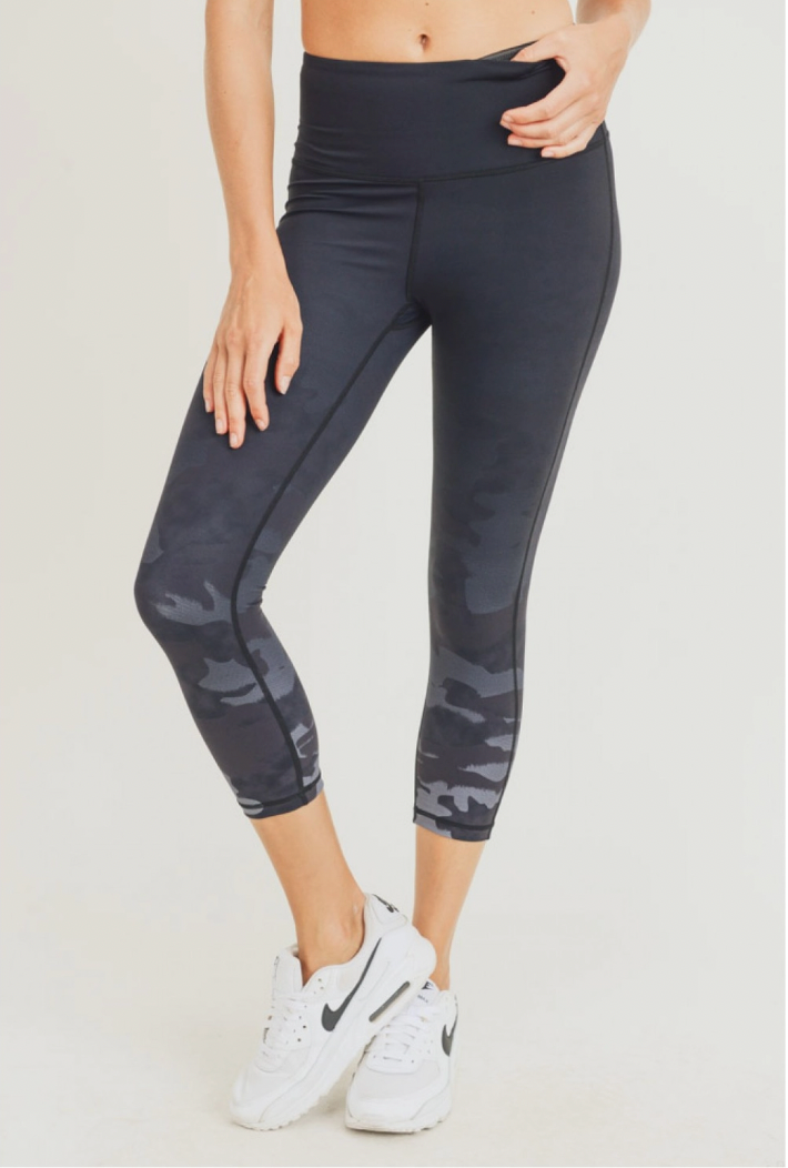 Camo Cropped Leggings